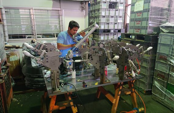 試作開発、治具設計、計測、製作は有限会社エムハンズ